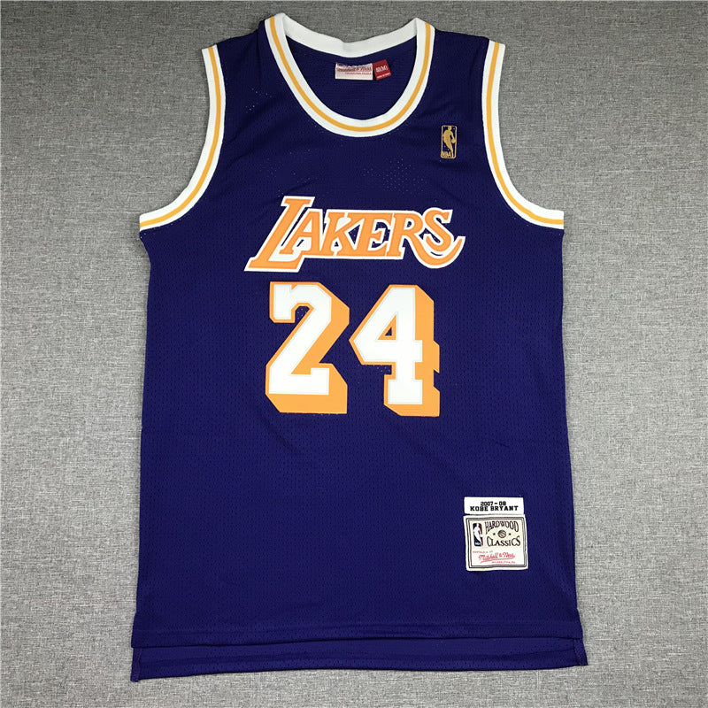 lakers johnson 33 vintage jersey worn casual look